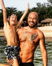 Dar salim on wn network delivers the latest videos and editable pages for news & events, including entertainment, music, sports, science and more, sign up and share your playlists. Dar Salim Bio Game Of Thrones Qotho Dicte Wife Son Net Worth Height