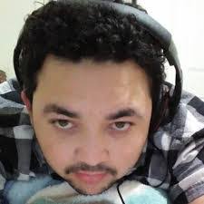 Felipe Urquilla's Instagram, Twitter & Facebook