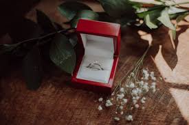 Vancouver Mall Engagement Rings | Morgan Jewelers