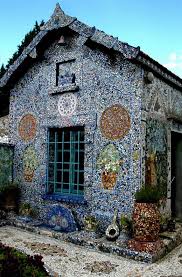 Reuse Of Old Dishes Mosaic House Chartres Architecture