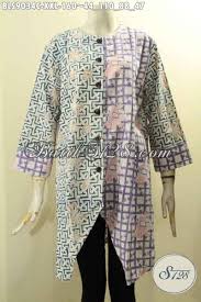 Sehabis mengenali sebagian desain rompi wanita lengan panjang, sekarang kalian mampu telihat menjadi lebih mempesona dan anggun untuk menempuh semua aktifitasmu tiap hari, bantu bagikan ke temanmu di facebook, twitter. Baju Batik Kombinasi Untuk Wanita Model Terbaru Lengan Panjang 7 8 Pakai Kancing Deapan Blouse Batik Modern Desain Kekinian Yang Menunjang Penampilan Wanita Gemuk Lebih Modis Berkelas Bls9034c Xxl Toko Batik Online 2021