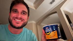 Sometimes simple is best—Kraft Mac & Cheese Big Cups are proof of that.  🧀💙 Quick to make, perfectly cheesy, and always comforting. Whether it's a  busy day or a late-night snack, this