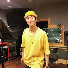 He has also appeared in the 2014 film the con artists and kbs2's moorim school. ì´í˜„ìš° Heihyunwoo Twitter