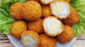 Pada kreasi sederhana kali ini, resep membuat mangut lele dengan kuah yang enak gurih dari kuah santan ini juga menggunakan variasi bumbu kuning serta perpaduan bumbu merah dengan rasa pedas yang tinggal. Resep Lele Pedas Kemangi Harumnya Bikin Perut Lapar
