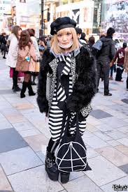 Black And White Fashion Style Black White Fashion In Harajuku Harajuku Fashion Street Japan Fashion Street Fashion