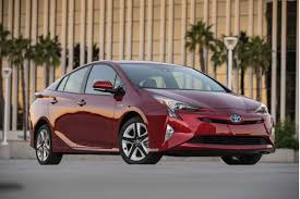 Only the prius 25 mi ev range gives the clarity and volt an advantage if local conditions requires double the ev range of the prime. 2018 Honda Clarity Vs 2018 Toyota Prius The Car Connection