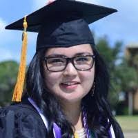 Ellen Calma's Instagram, Twitter & Facebook