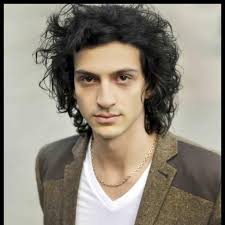 go be seen — @AriannaontheGo — Spreading positivity. Fostering resilience. 