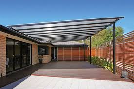 Instalación de policarbonato para pérgola. Cubra Sus Toldos Y Sus Pergolas Con Policarbonato