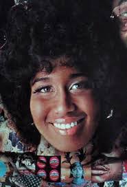 Jessica Cleaves's Instagram, Twitter & Facebook