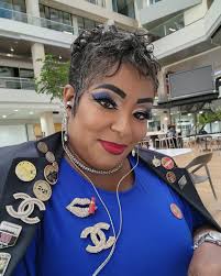 Introduction of Lolita from suburban Chicago area