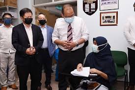 Sisipan akhbar majalah sains dan teknologi, estidotmy yang diterbitkan sekitar 2004 hingga 2012 kini diberi nafas baharu dan boleh diakses secara dalam talian menurut ketua pegawai eksekutif akademi sains malaysia hazami habib, setelah dihenti terbit beberapa tahun, pihaknya menerima permintaan ramai terhadap estidotmy, dan kini ia diwujudkan semula dengan pengisian yang lebih interaktif. Lawatan Yb Timbalan Menteri Sains Teknologi Dan Inovasi Mosti Ke Pusat Pemberian Vaksin Ppv Hctm Hctm