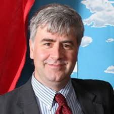 Pond-side after dark 🌙