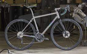 Gravel Race Bike Gravel Riding Micro Suspension Moots Ybb Allroad Softail Gravel Bike Titanium Road Bike Bike