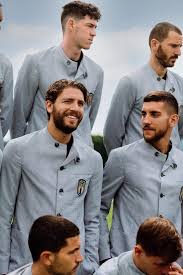 13 918 565 tykkäystä · 2 322 515 puhuu tästä. Giorgio Armani Dressing The Italian National Football Team For Euro 2020 Finals News Collection 1307935