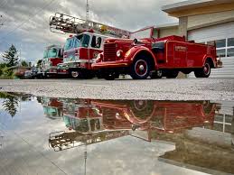 Ladysmith fire department hall siren going off at 7:00pm to celebrate health care and essentials workers during the a fire destroyed a houseboat at ladysmith marina on tuesday, jan. Ladysmith Fire Rescue Home Facebook