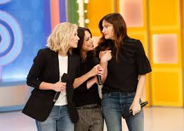 Born august 14, 1983) is an american actress. Mila Kunis Kristen Bell And Kathryn Hahn At The Price Is Right In La Gotceleb