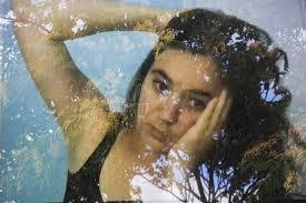 Ariel Grossman's Instagram, Twitter & Facebook