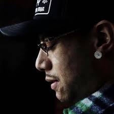 Listen to Araabmuzik