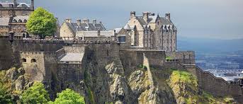 Onze eerste gezamenlijke, lange buitenlandreis bracht ons naar schotland, een plek waar we geen van beiden nog geweest waren. Autovakantie Schotland Edinburgh Eurotunnel Le Shuttle