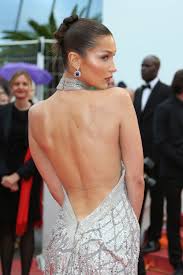 Isabella khair hadid is an american model. Bella Hadid S Risky Skin Reveal Comes Down To This Tiny Detail Vogue