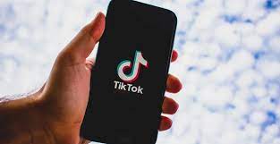 Users interested in losing weight and maintaining fitness follow her. 10 Lagu Tiktok Viral Yang Sedang Hits Di Tahun 2021