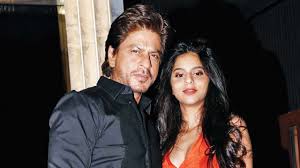 Shah rukh khan's daughter suhana is celebrating her 17th birthday today. Watch Shah Rukh Khan S Daughter Suhana Is Grabbing The Eyeballs Once Again This Time For A Viral Video