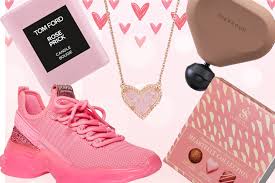 Valentine's day occurs every february 14. 50 Best Valentine S Day Gift Ideas For Your Girlfriend In 2022