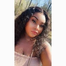 Kristi Lock's Instagram, Twitter & Facebook