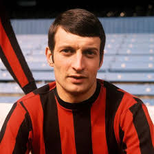 Remembering City legend Neil Young, who sadly passed away 12 years ago  today 💙 Read: https://manc.it/NeilYoung 🔴⚫️