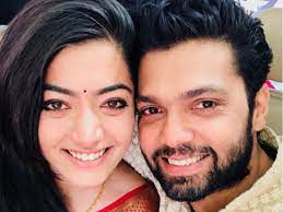 Rashmika mandanna has called off her engagement with kannada actor rakshit shetty. Rakshit Shetty Wishes Ex Rashmika Mandanna On Her Birthday With A Throwback Video From Kirik Party Audition Pinkvilla