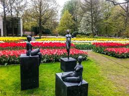 Keukenhof Is The World S Largest Flower Garden In Lisse Most Beautiful Gardens Beautiful Gardens Large Flowers