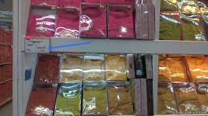 Baju melayu berpesak yang sangat selesa dipakai, tidak panas dan merengsakan dengan pelbagai pilihan warna menarik. Membeli Baju Melayu Di Jakel Ketika Ramadhan Mahal Myrujukan