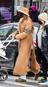 Gigi hadid's easygoing style lends itself perfectly to athleisure outfits. Gigi Hadid S Latest Looks Are All We Want To Wear This Winter Glamour