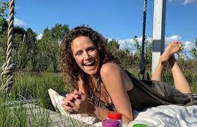 Monika mrozowska urodziła się 14 maja 1980 roku w warszawie. Monika Mrozowska Pokazala Gdzie Bawi Sie Jej Syn Wrzucic Dzieci Do Blota Wypic W Spokoju Kawe