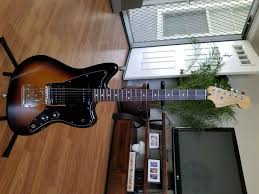 Jazzmaster pickups are in fact the best fender type pickup because size does matter and these are the jazzmaster is a cool guitar but the pickups are more noisy than other fender pickups and since. Fender Classic Player Jazzmaster Special Electric Guitar For Sale Online Ebay