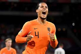 Pelatih timnas belanda, frank de boer, pun sudah memastikan bahwa. Prediksi Belanda Vs Italia Ini Prakiraan Susunan Pemain Belanda Vs Italia Bola Bisnis Com