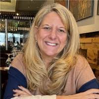 Sarah Espinal's Instagram, Twitter & Facebook