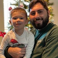 Dylan Castillo's Instagram, Twitter & Facebook