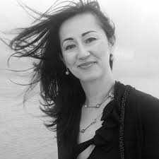 Squirrels eating coffee shop food in Santa Monica CA