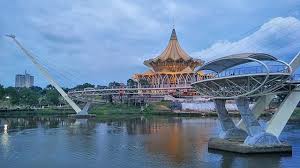 Kuching S Darul Hana Bridge The Icon Of Cat City In Sarawak Borneo This Photograph Was Taken In The Evening And With My Oppo Smart P Cat City Borneo Kuching