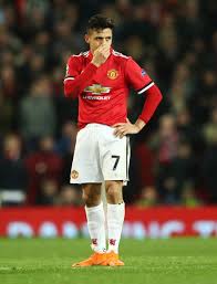Alexis sanchez plays the position forward, is 32 years old and 169cm tall, weights 62kg. Pundit Accidentally Strikes Gold Explaining Why Alexis Sanchez Is Rubbish Without Mesut Ozil