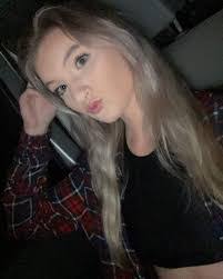 Aubree Freeman's Instagram, Twitter & Facebook