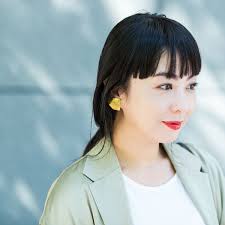 ぱっつん前髪 なら顔立ちくっきり 大人も取り入れやすいスタイルスナップ 40代の髪型 ヘアカタログ br 大人のおしゃれはヘアスタイルから mi mollet ミモレ 明日の私へ 小さな一歩 2021 ぱっつん前髪 前髪 ぱっつんボブ