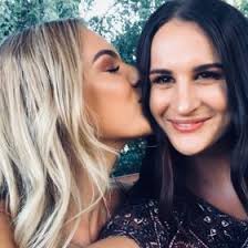 Becky Rule (becky6052)