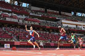 The record was previously held by american kevin young, who ran a 46.78 at the 1992 olympics in barcelona. L9yufknbi2p4em