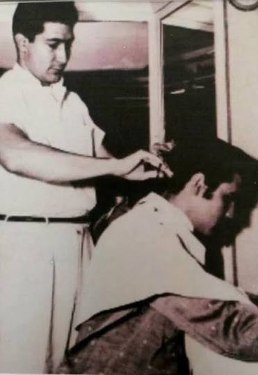 Elvis has left the hairdresser