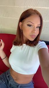 Desiree Oakley's Instagram, Twitter & Facebook