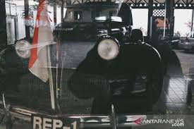 Devin booker is riding in style. Kemarin Menteri Bagi Tautan Film Ilegal Hingga Mobil Pusaka Indonesia Antara News