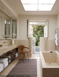 Entre Luxe Et Annees 50 Poussez Les Portes De Cette Somptueuse Maison Londonienne Elle Decoration Decoration Maison Maison Salles De Bains De Reve